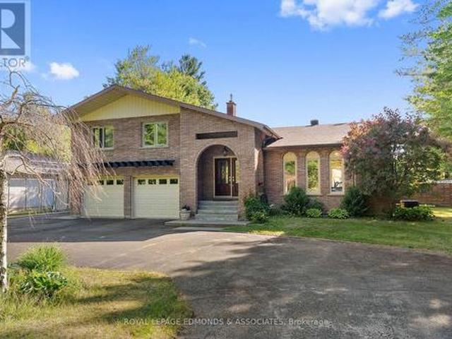 37 Selley Street, Petawawa, ON, K8H 3G9 house for sale | Listing ID X13489 | Royal LePage