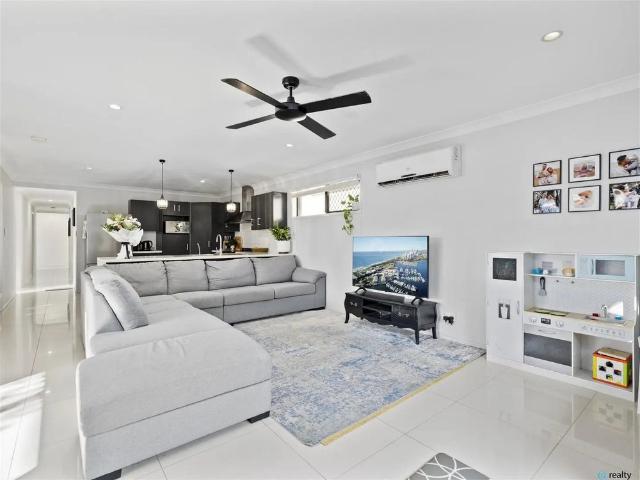 37 Shepherd Street, Wynnum, QLD 4178