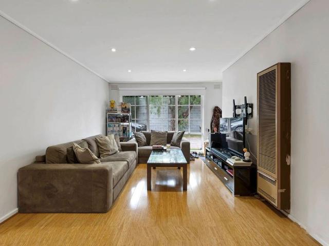 3/7 Stawell Street, Mentone