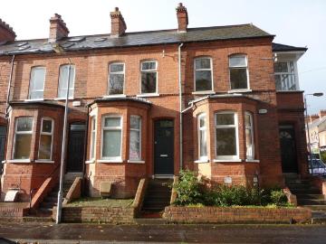 Apartment for rent in Belfast - Fireplace