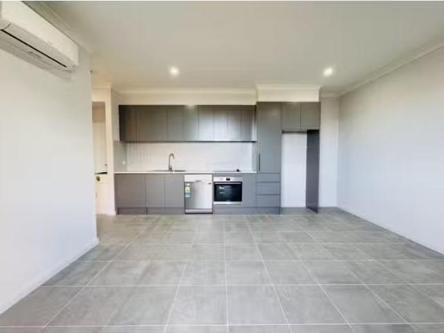 37A Capote Street, Leppington House for rent Listed by Yuan a.