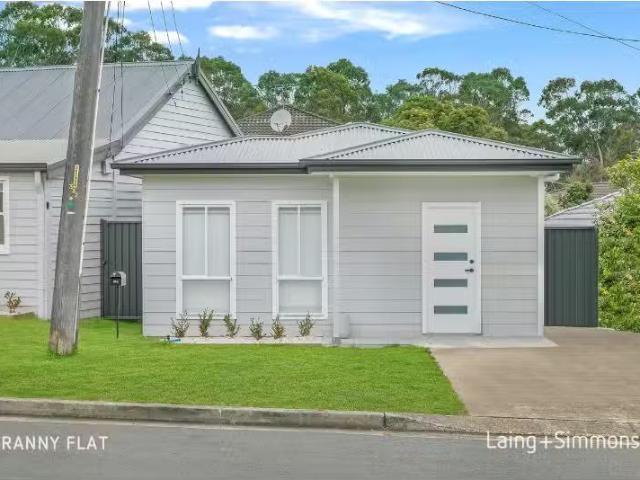 37A Alpha Road, Greystanes House for rent Listed by Hadi Chak.