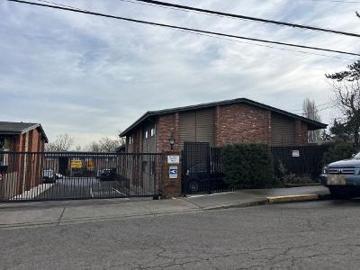 37th Ave S Apt 19