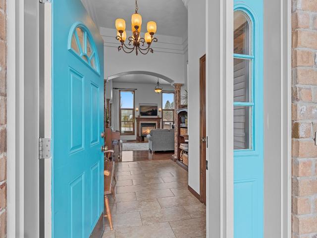3405 hawk ridge trail