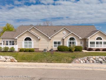 3406 Hamlet Circle