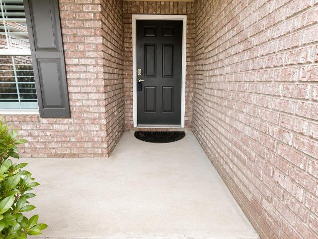 3406 Wisteria Lane