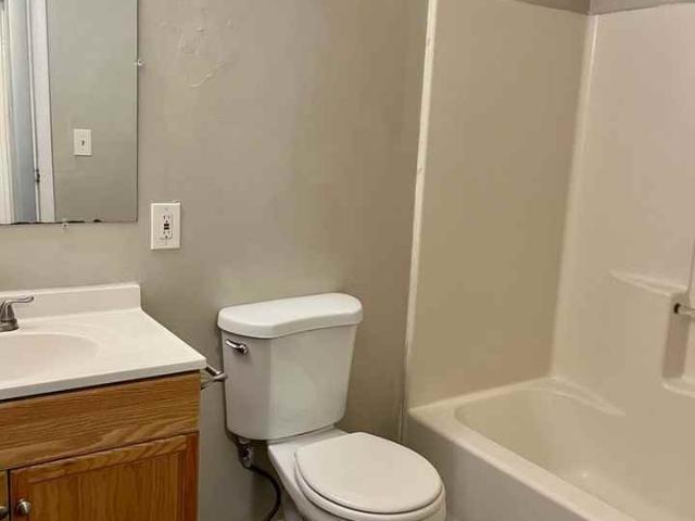 3408 Parkview Avenue Apartments 3 Bedroom Apartment for Rent at 3408 Parkview Ave, Pittsburgh, PA 15213 Central Oakland