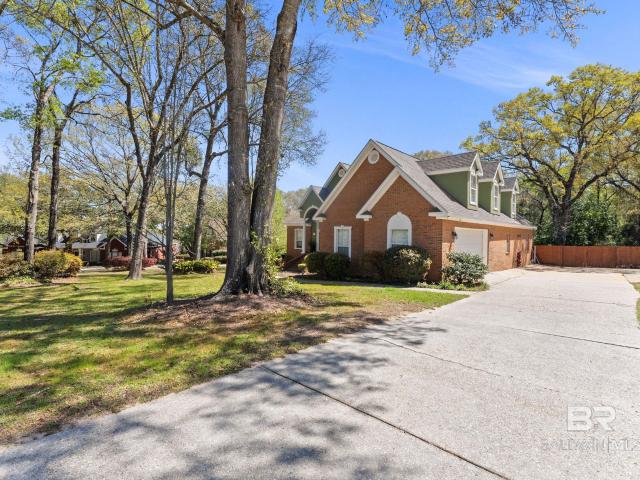 3409 Oakridge Lane