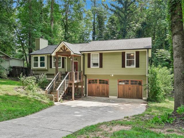 3400 Chastain Crossing