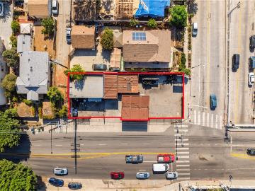 3400 E 4th