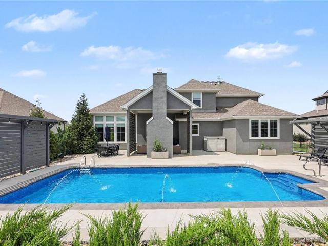 3401 NE 102nd Terrace