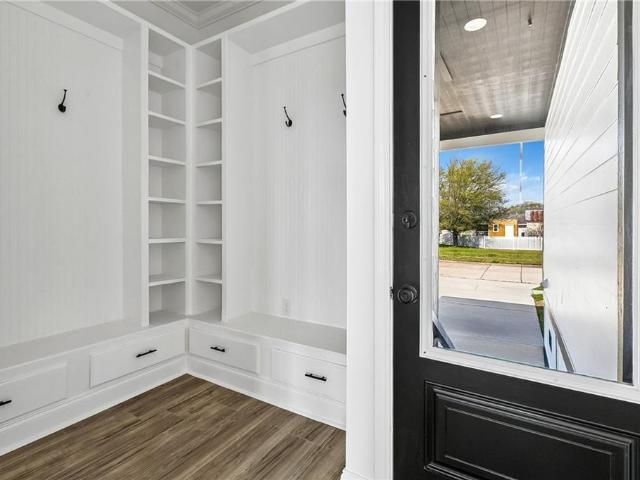 3401 Plaza Drive