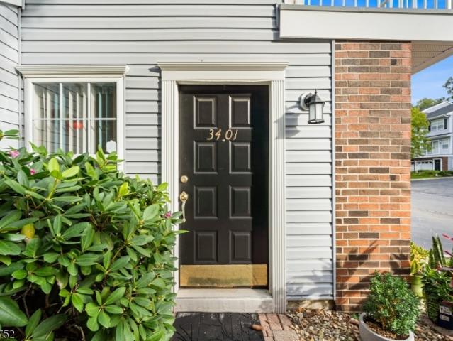 3401 Scenic Ct