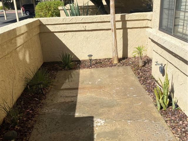 34023 Calle Mora