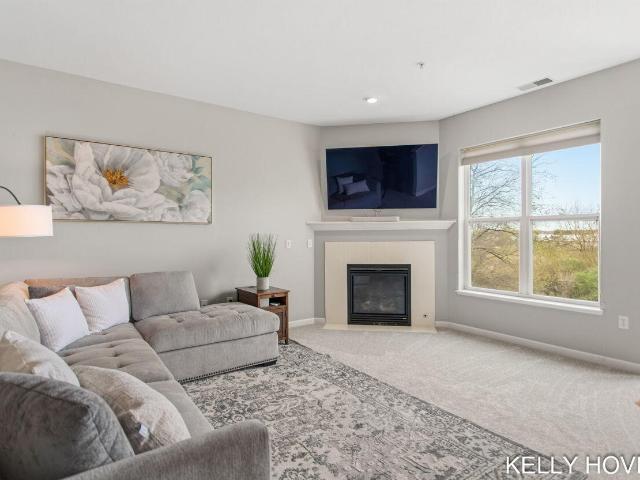 3403 Kings River Street