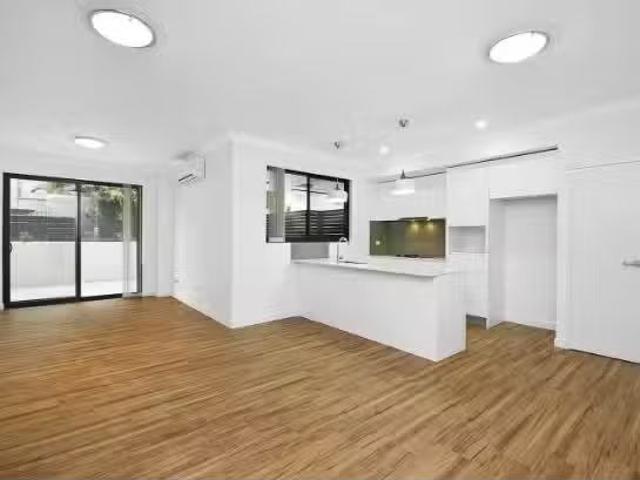 3/40 42 Barber Avenue, Penrith Apartment for rent Listed by R.