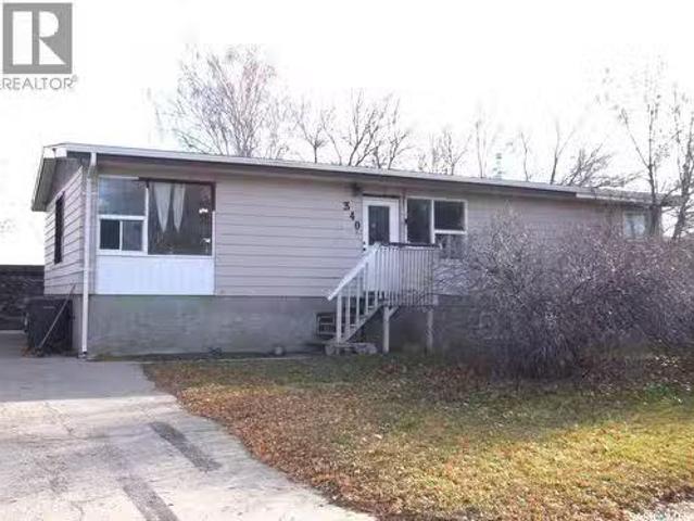 340 Eastview Street, Burstall, SK, S0N 0H0 house for sale L.