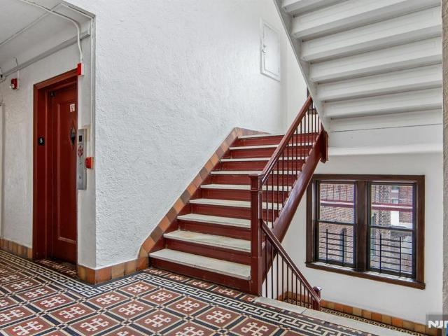 340 Fairmount Avenue # 501