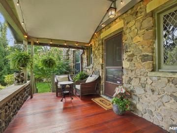 340 Highland Avenue