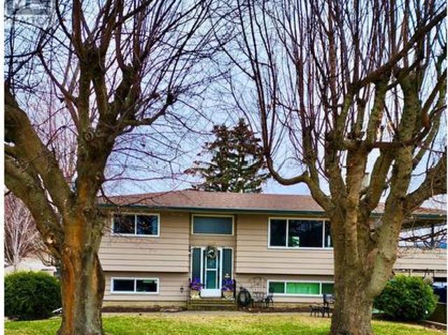 340 Lakeshore Drive, Chase, BC, V0E 1M0 house for sale | Listing ID 10398 | Royal LePage
