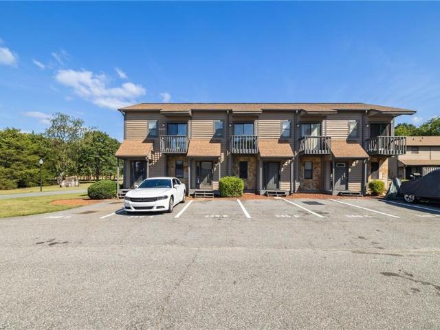 340 Vista Circle