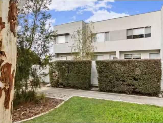 34/15 Andersch Street, CASEY Townhouse for rent Listed by Mad.