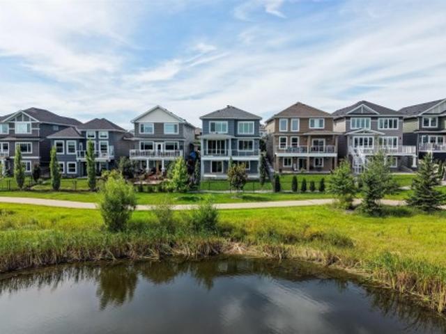 3415 Chickadee Drive Nw, Edmonton, AB, T5S 0L2 house for sale | Listing ID E4503 | Royal LePage