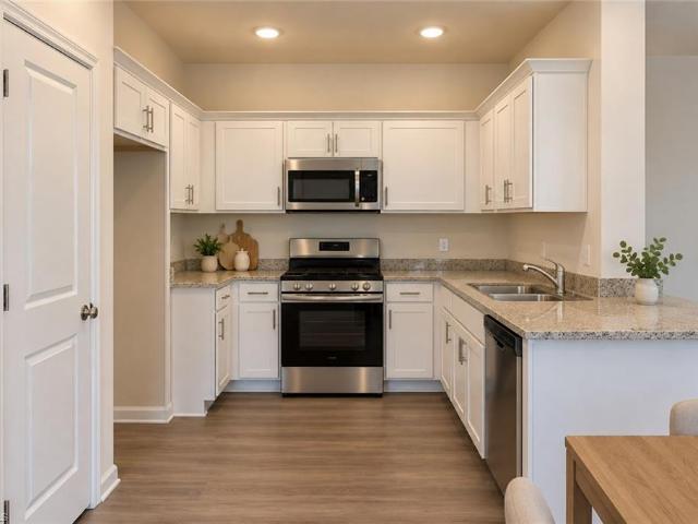 3416 Royal Highland Drive