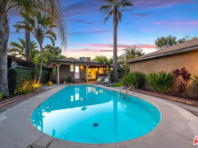 3416 W Clark Avenue