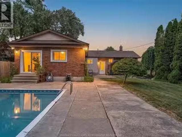 3417 Woodlawn Avenue, Windsor, ON, N8W 2J4 house for sale L.
