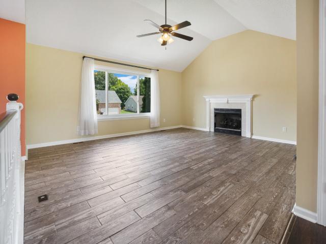 3418 Poplar Hill