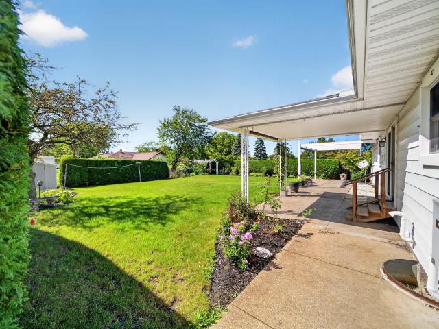 3418 REGIS Drive