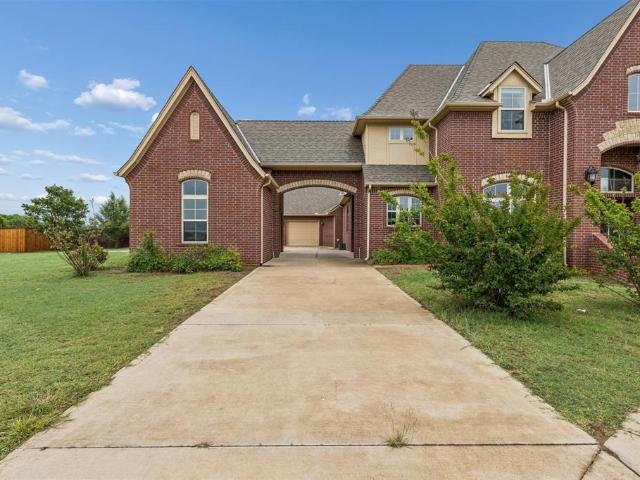 3410 Blackbird Lane