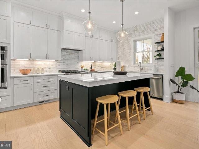 3411 17th St N, Arlington, VA 22207 | MLS #VAAR2067