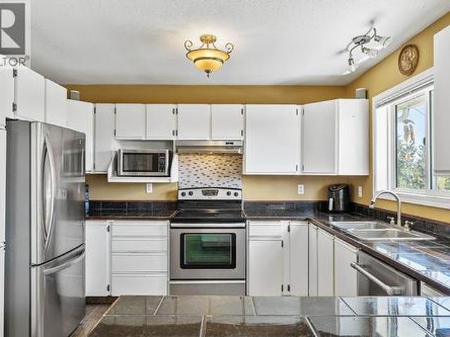 3412 Mciver Road, West Kelowna, BC, V4T 1H7 house for sale | Listing ID 10385 | Royal LePage
