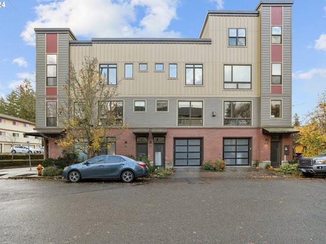 3412 SW Moss St, Portland, OR 97219
