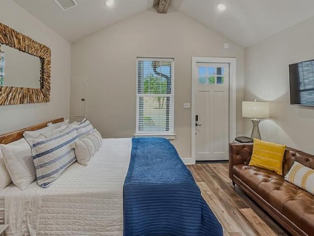 3412 Scenic Point Road # 100