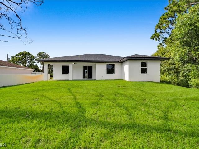 3413 28th St SW, Lehigh Acres, FL 33976 | MLS #2026020