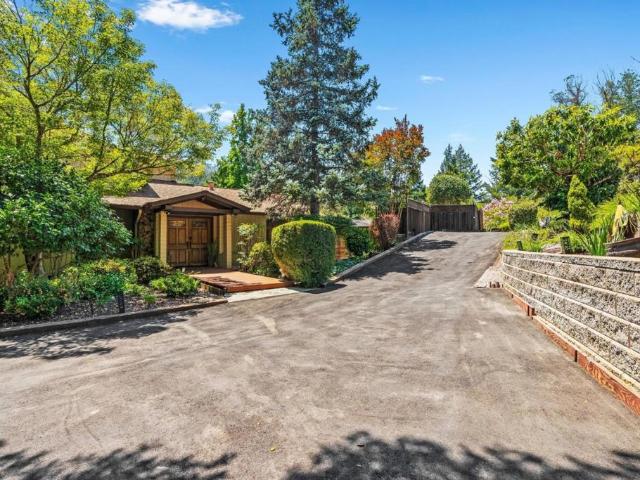 341 Blackstone Court