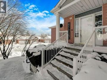 Townhouse for sale in Galt, Ontario - Patio