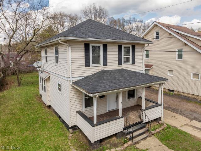 341 E Archwood Avenue