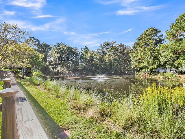 341 Jardinere Walk