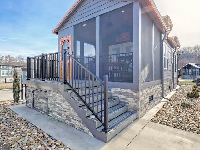 341 mountain creek road