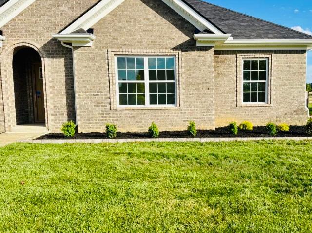 341 Mohegan Trail