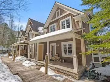 341 Mtée Victor Nymark, Saint Sauveur, QC, J0R 1R3 condo for.