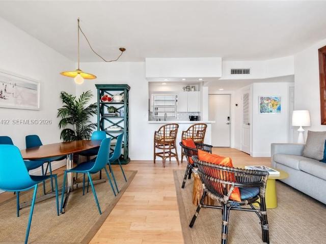 341 N Birch Rd Unit 209, Fort Lauderdale, US, FL