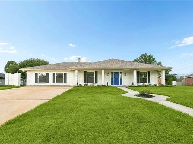 341 Somerset Rd, Laplace, LA 70068