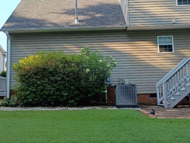 341 Riverside Chase Circle