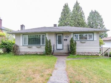 341 24Th Street W, North Vancouver, BC, V7M 2C7 house for sale | Listing ID R3114 | Royal LePage