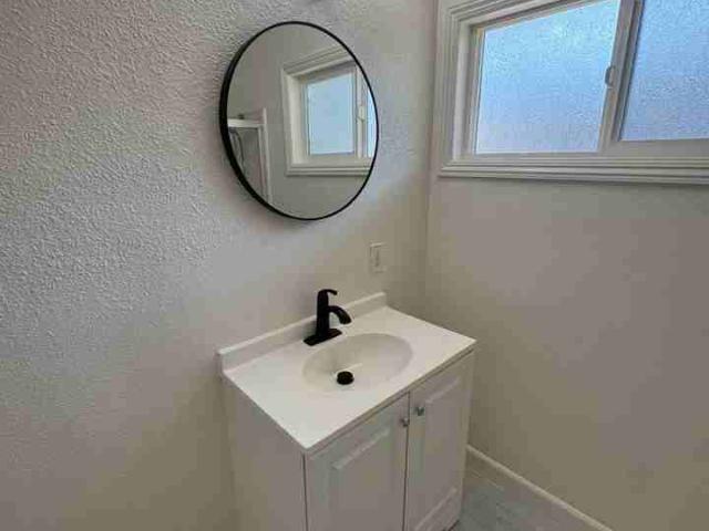 341M 1 Bedroom Apartment for Rent at 341 S Mariposa Ave, Los Angeles, CA 90020 Wilshire Center Koreatown